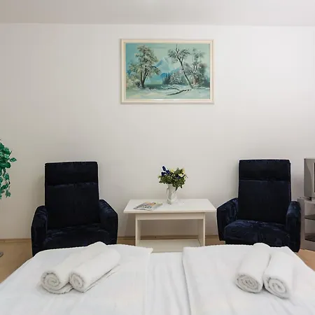 Anna Apartment *